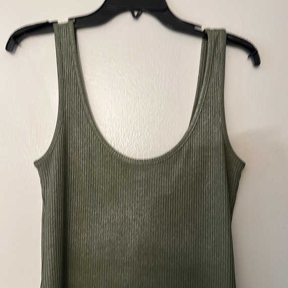 Green metallic midi dress - Picture 2 of 4